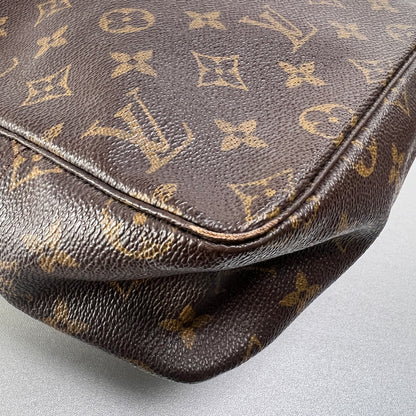 Louis Vuitton Pouches A-14727