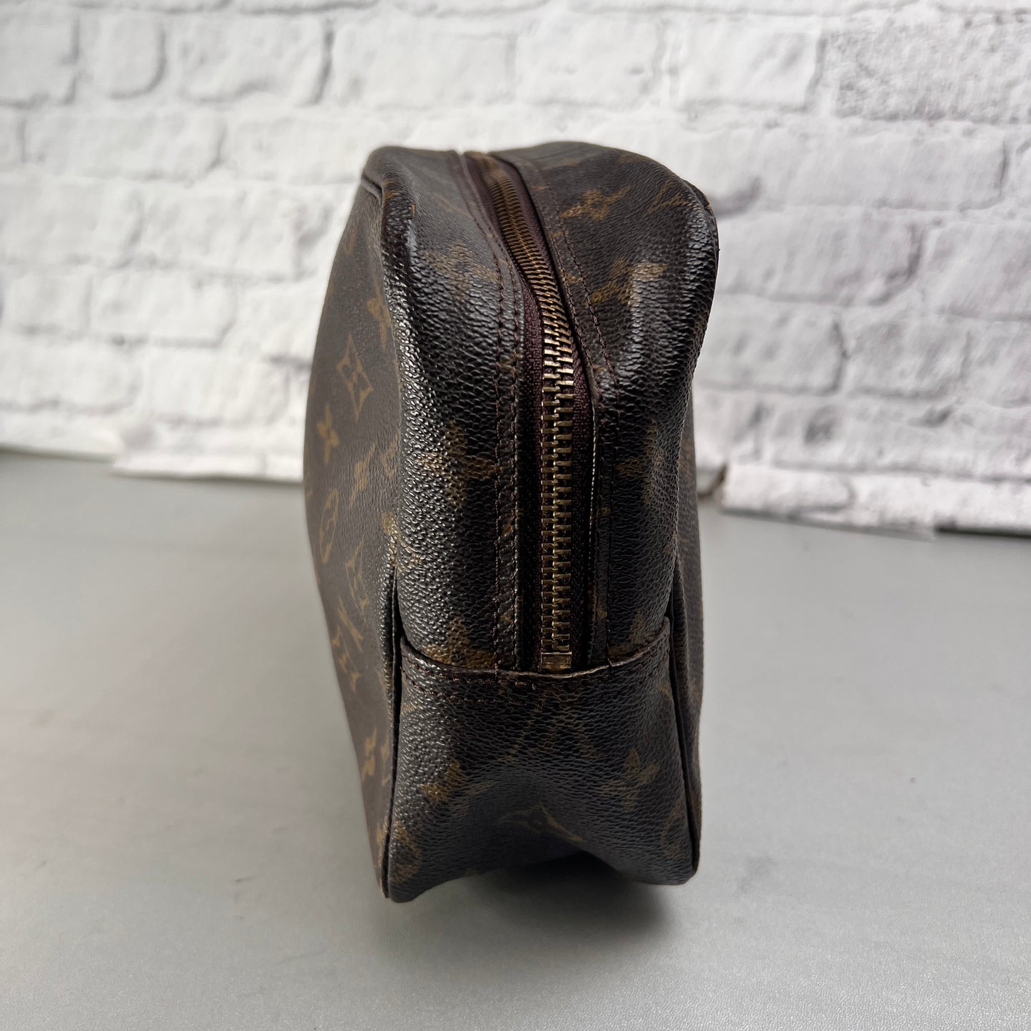 Louis Vuitton Pouches A-14727