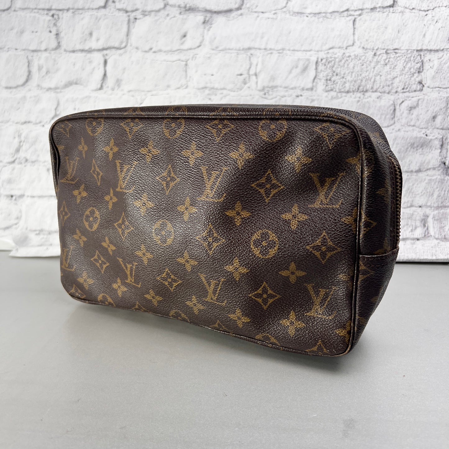 Louis Vuitton Pouches A-14727