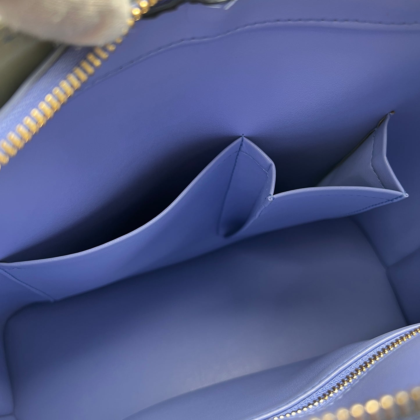 Louis Vuitton Tote Bags A-14729