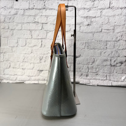 Louis Vuitton Tote Bags A-14729