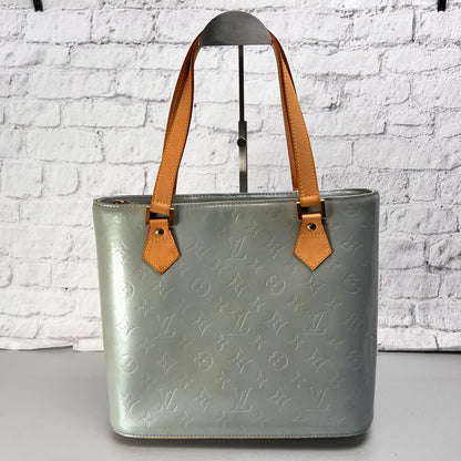 Louis Vuitton Tote Bags A-14729