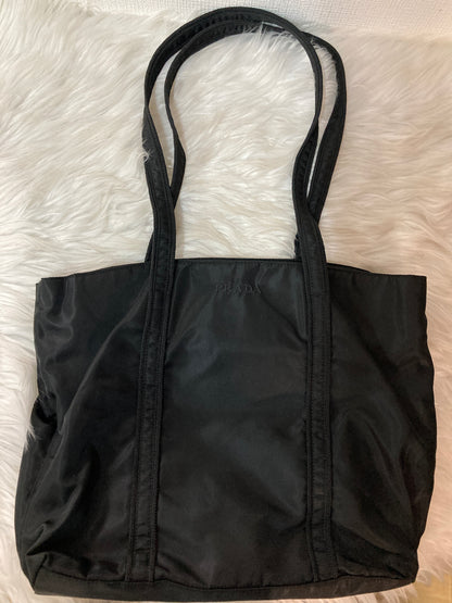 Prada Black Tote Bags A-14735