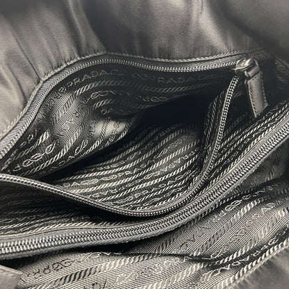 Prada Black Tote Bags A-14735