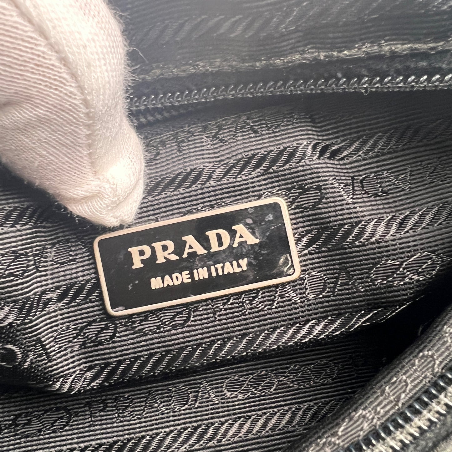 Prada Black Shoulder Bags A-14757