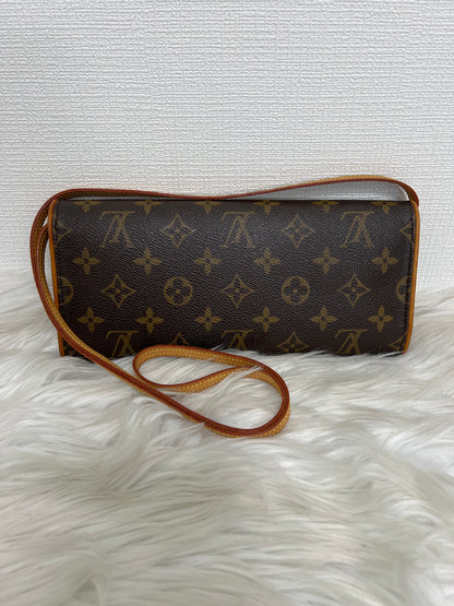 Louis Vuitton Brown Shoulder Bags A-14758