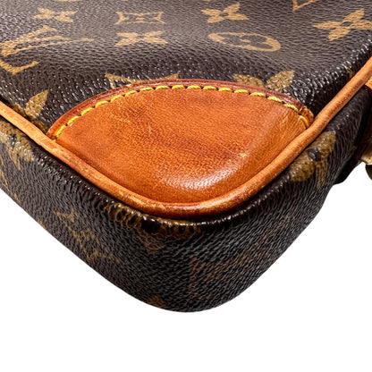 Louis Vuitton Pouches A-14759