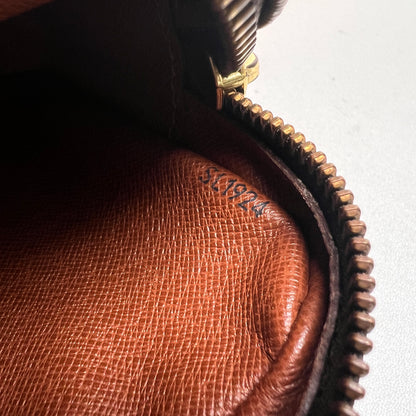 Louis Vuitton Pouches A-14759