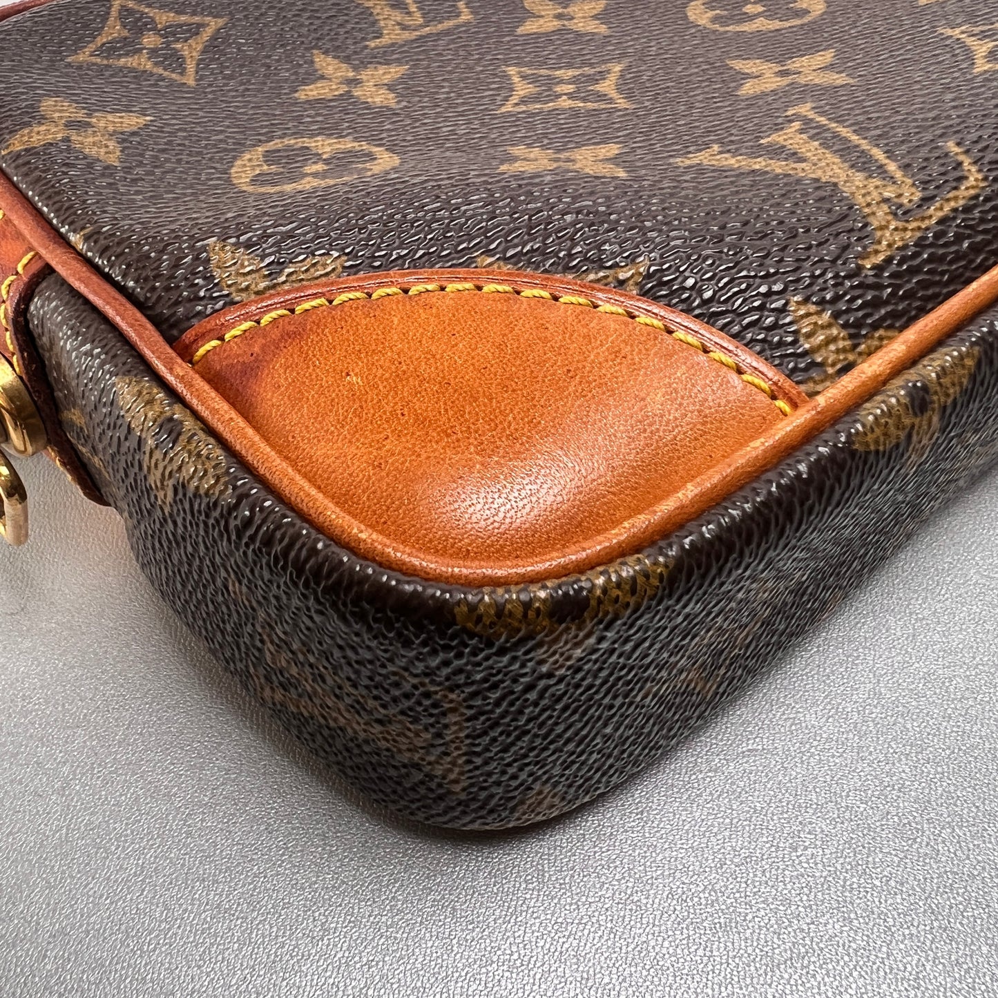 Louis Vuitton Pouches A-14759