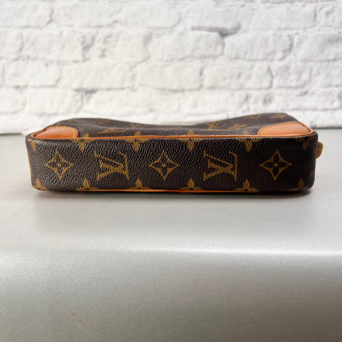 Louis Vuitton Pouches A-14759