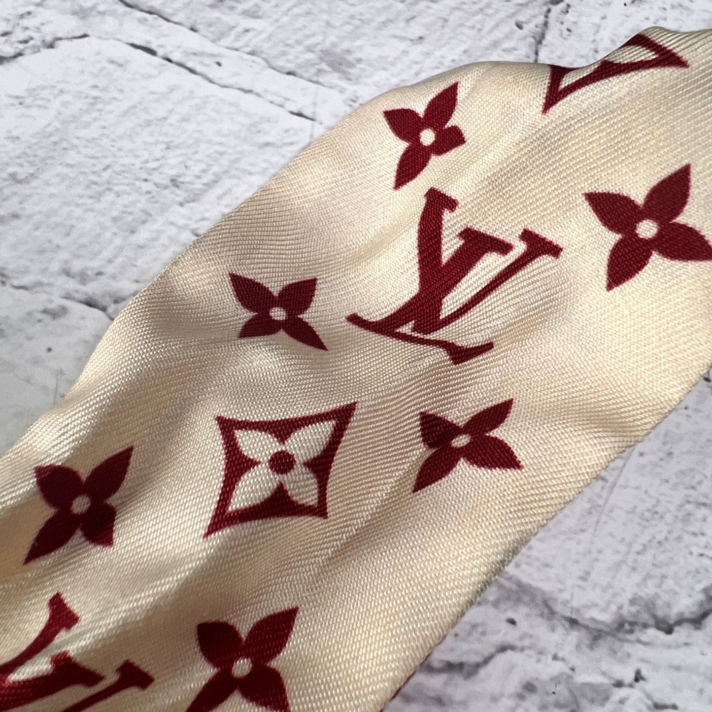Louis Vuitton Scarves A-14775