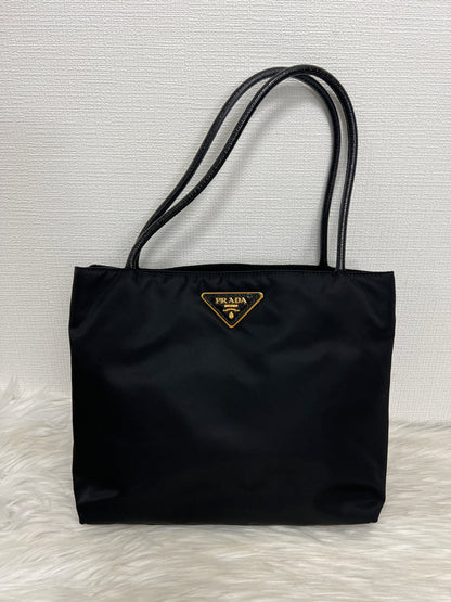 Prada Tote Bags A-14789