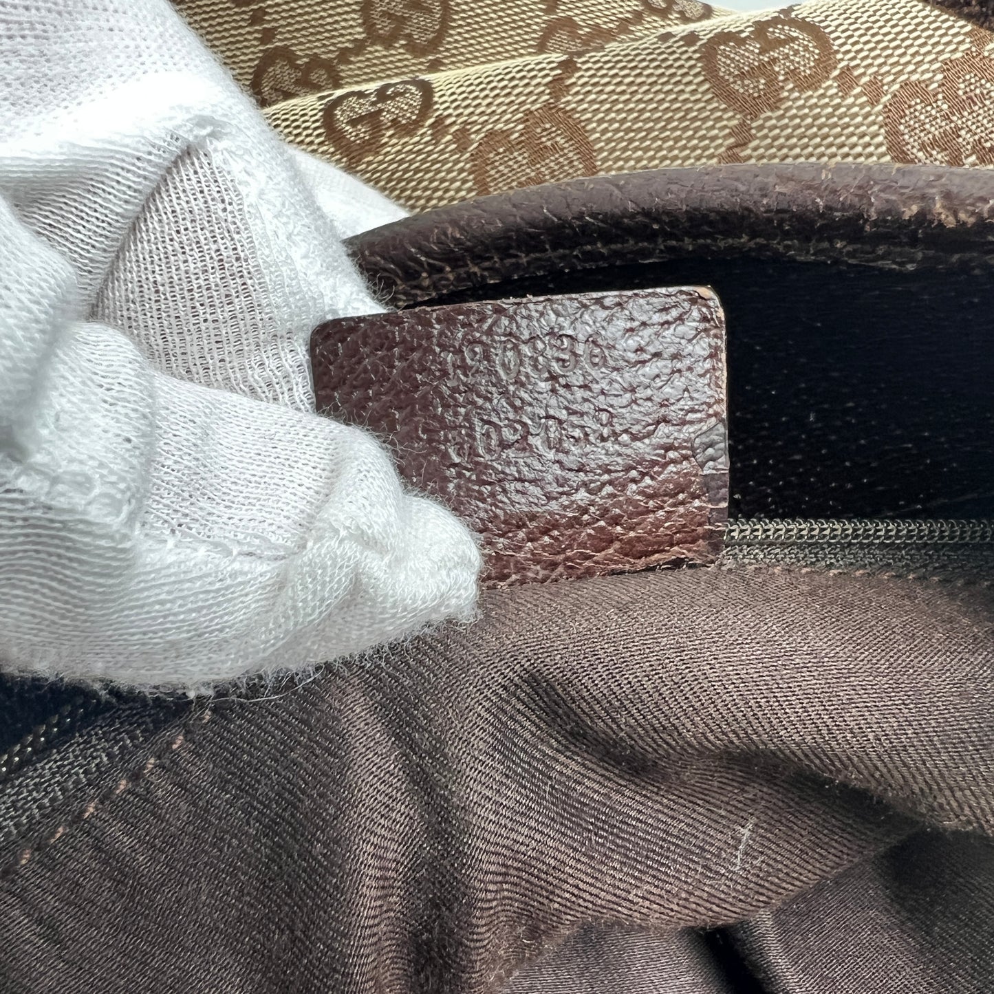 Gucci Tote Bags A-14790