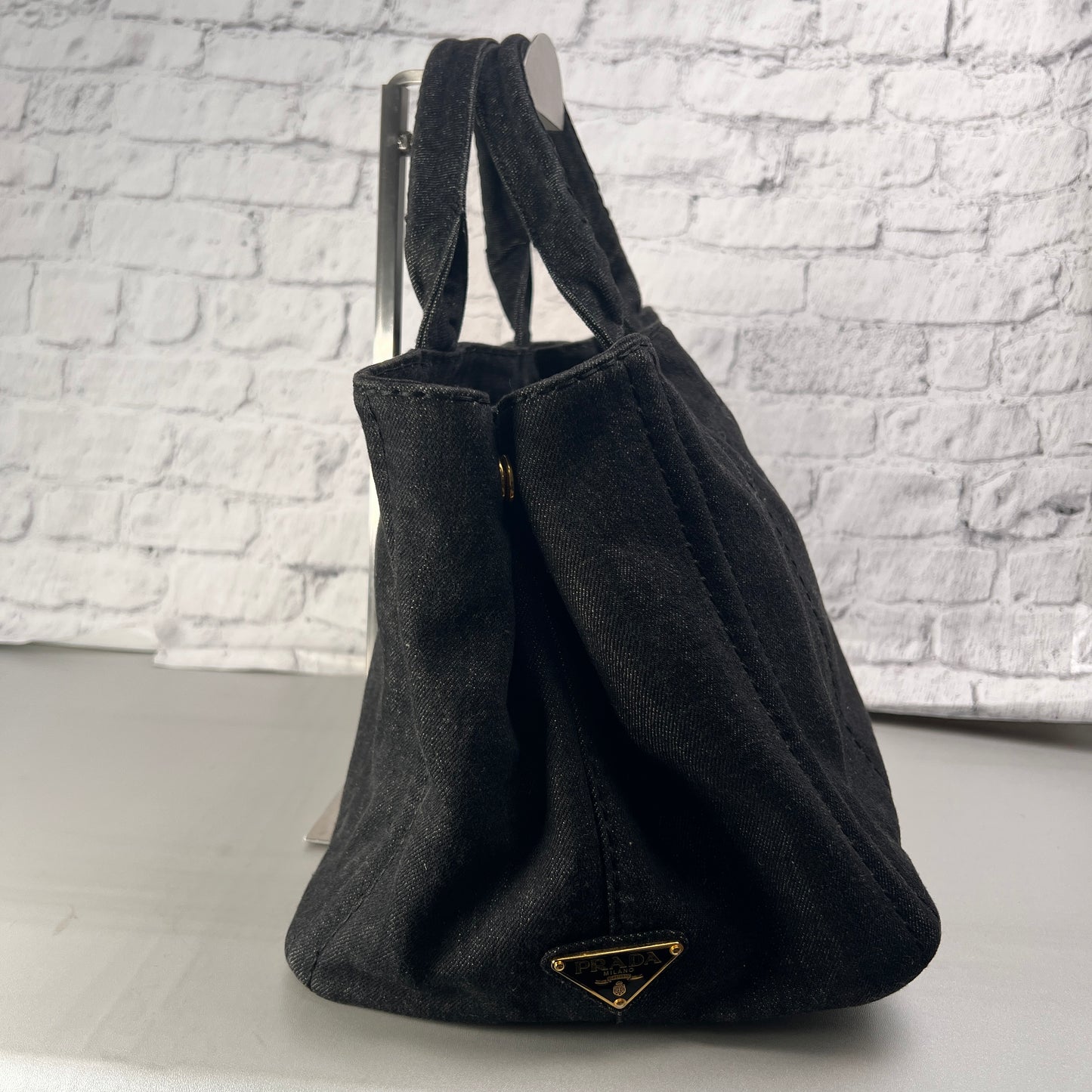 Prada Tote Bags A-14791