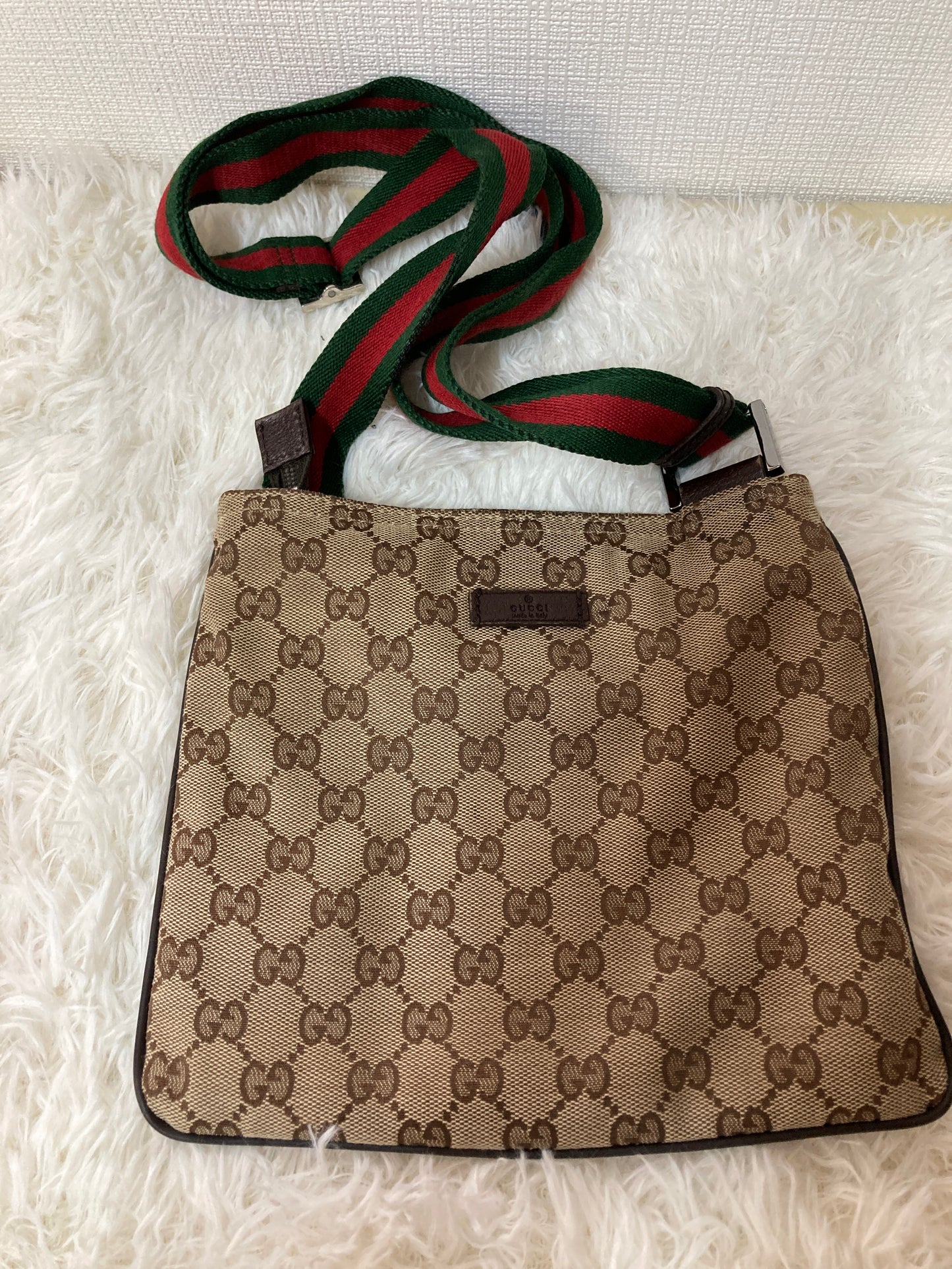 Gucci Shoulder Bags A-14797