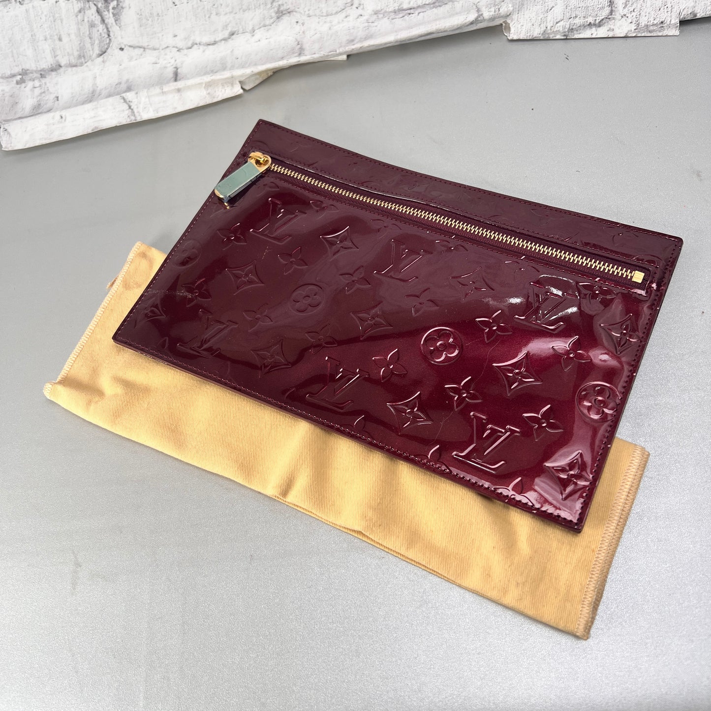 Louis Vuitton Pouches A-14812