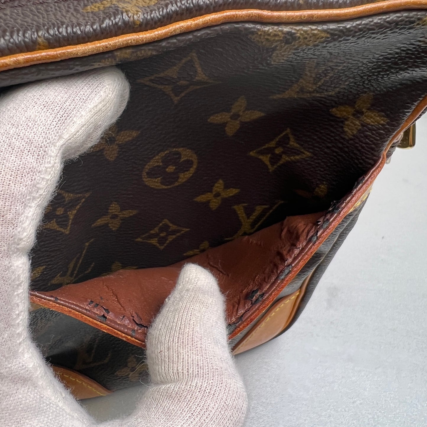 ルイ・ヴィトン Shoulder Bags A-14828