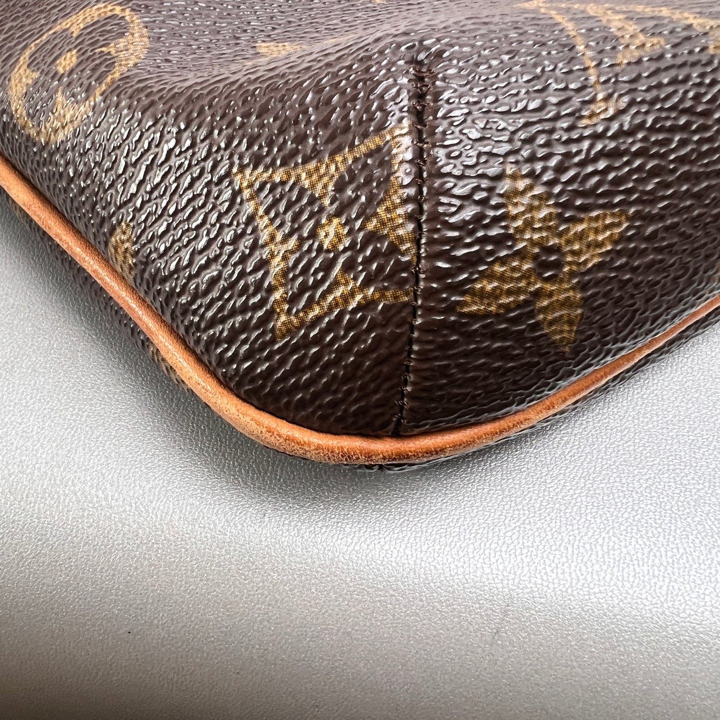 ルイ・ヴィトン Shoulder Bags A-14835