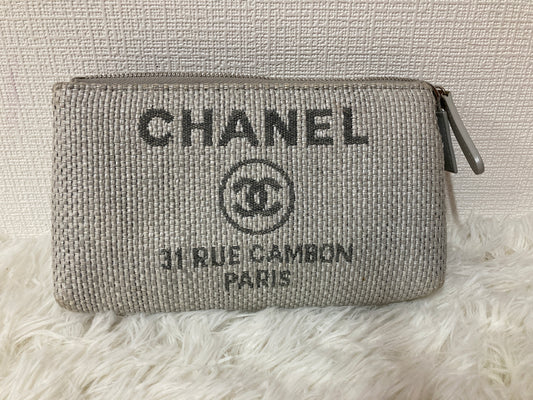 Chanel Pouches A-14907