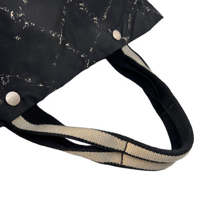 Chanel Black Tote Bags A-14909