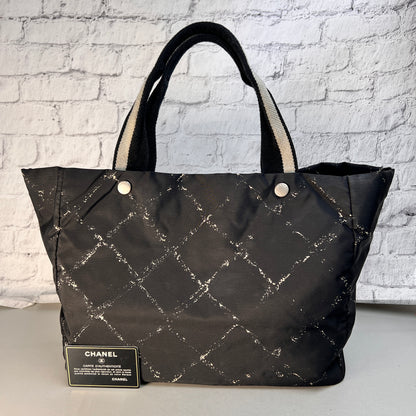 Chanel Black Tote Bags A-14909