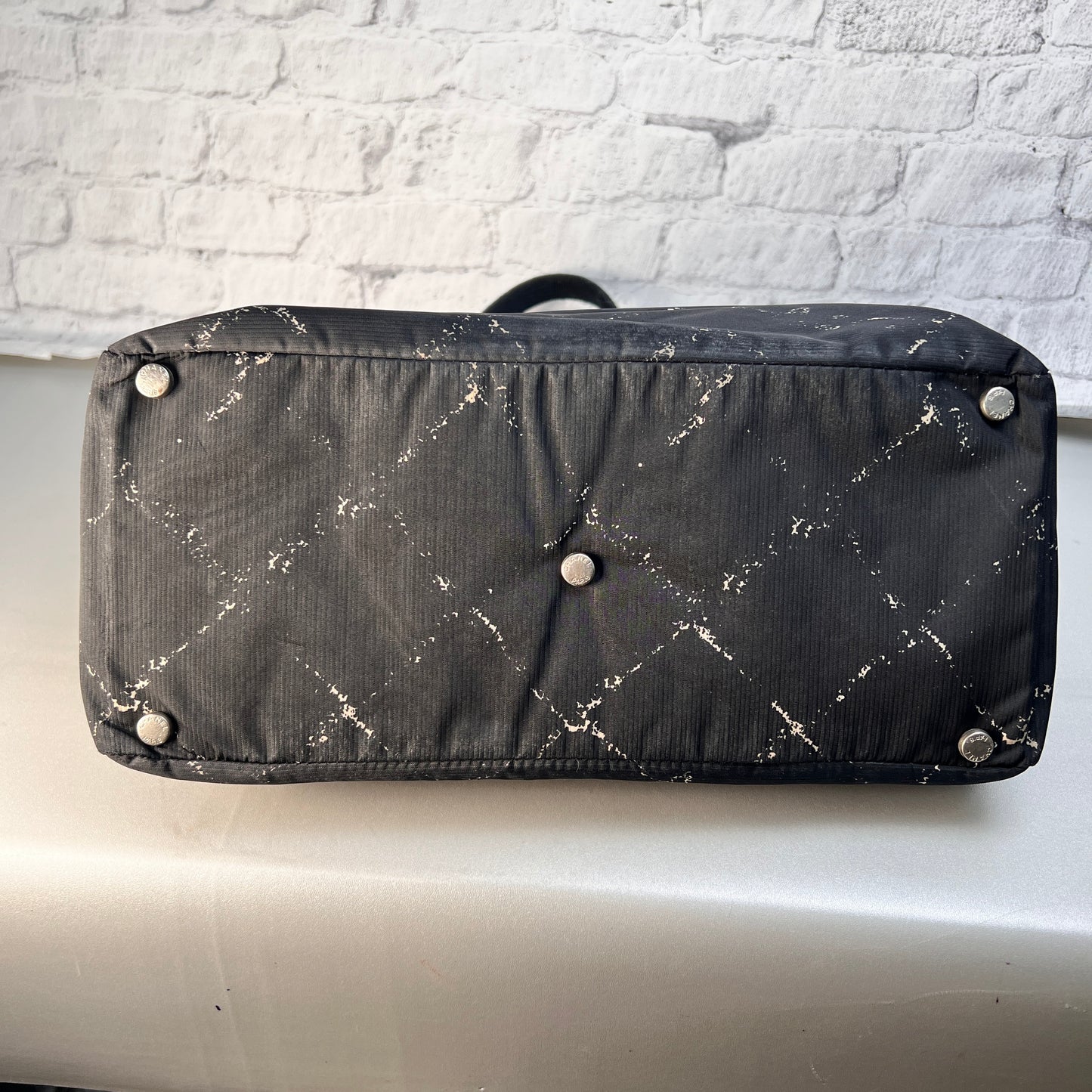 Chanel Black Tote Bags A-14909