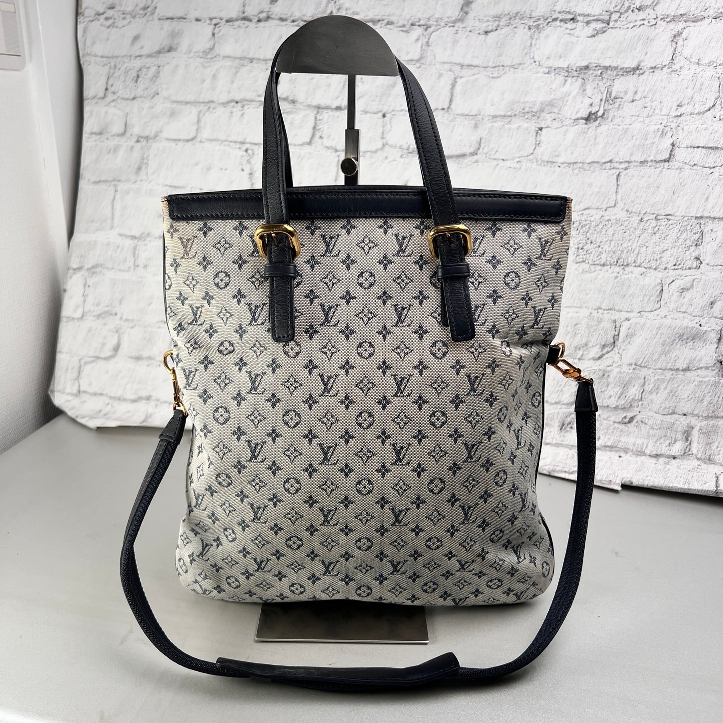 Louis Vuitton Blue Tote Bags A-14911