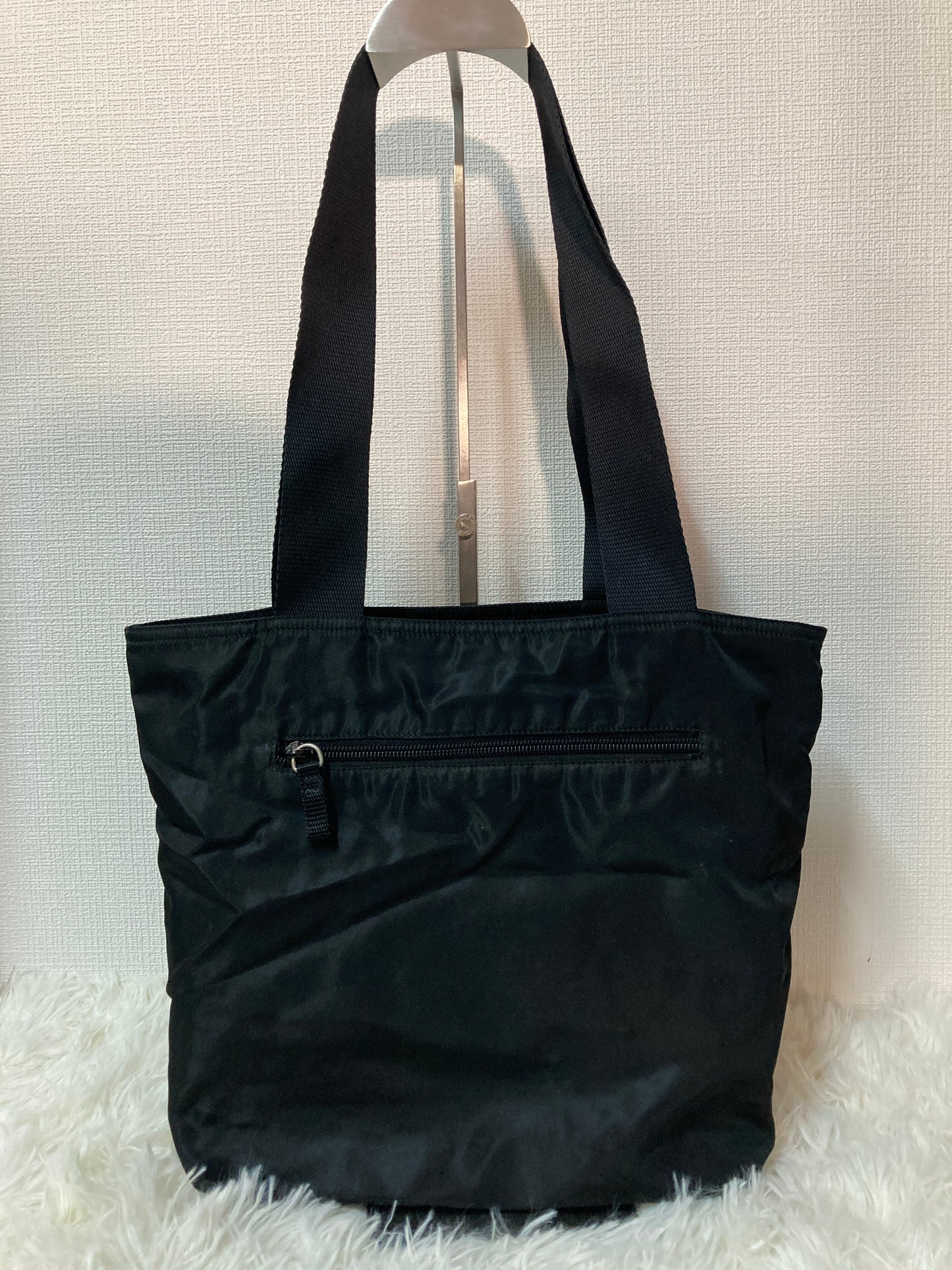 Prada Tote Bags A-14922