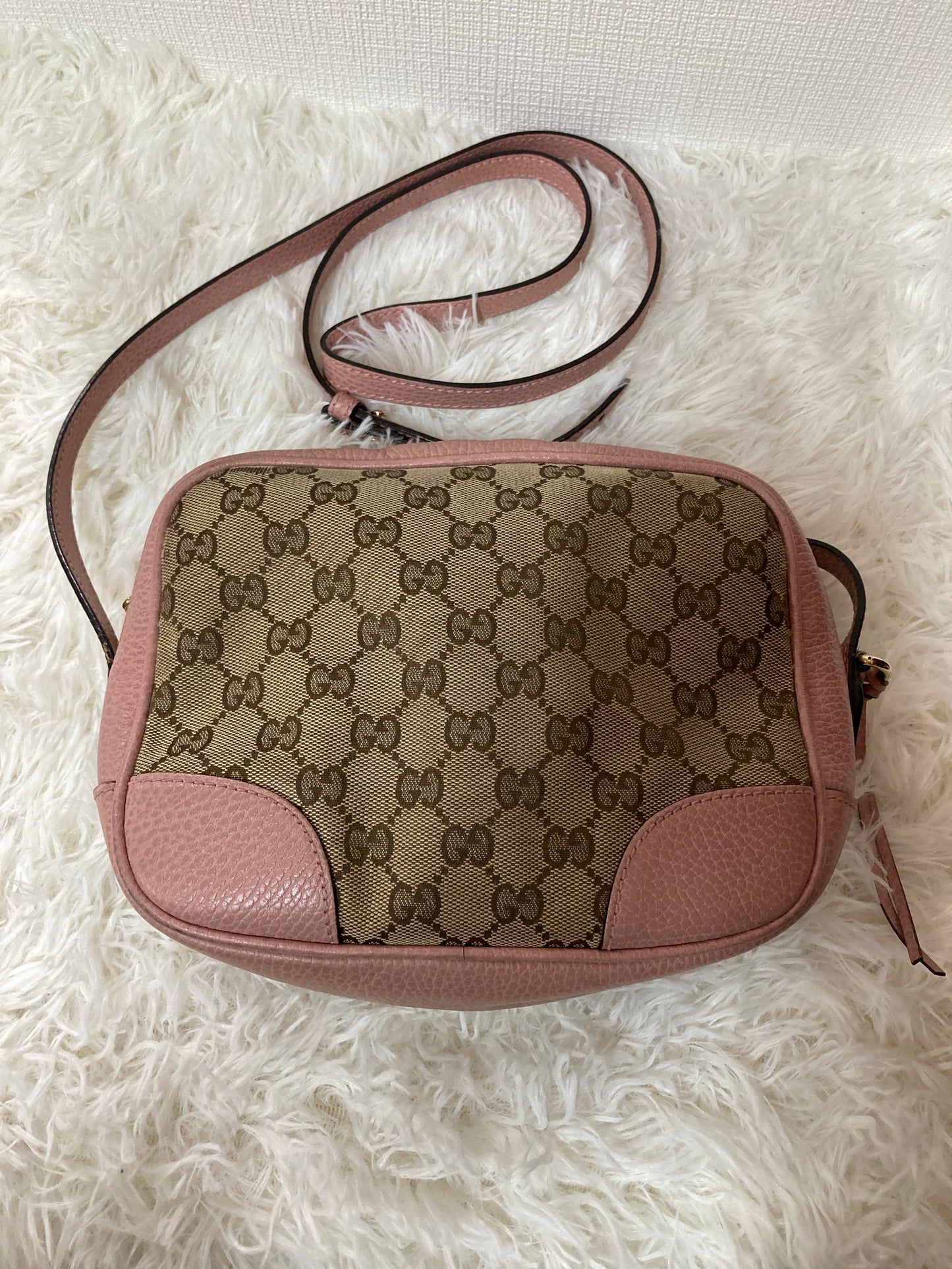 Gucci Shoulder Bags A-14926