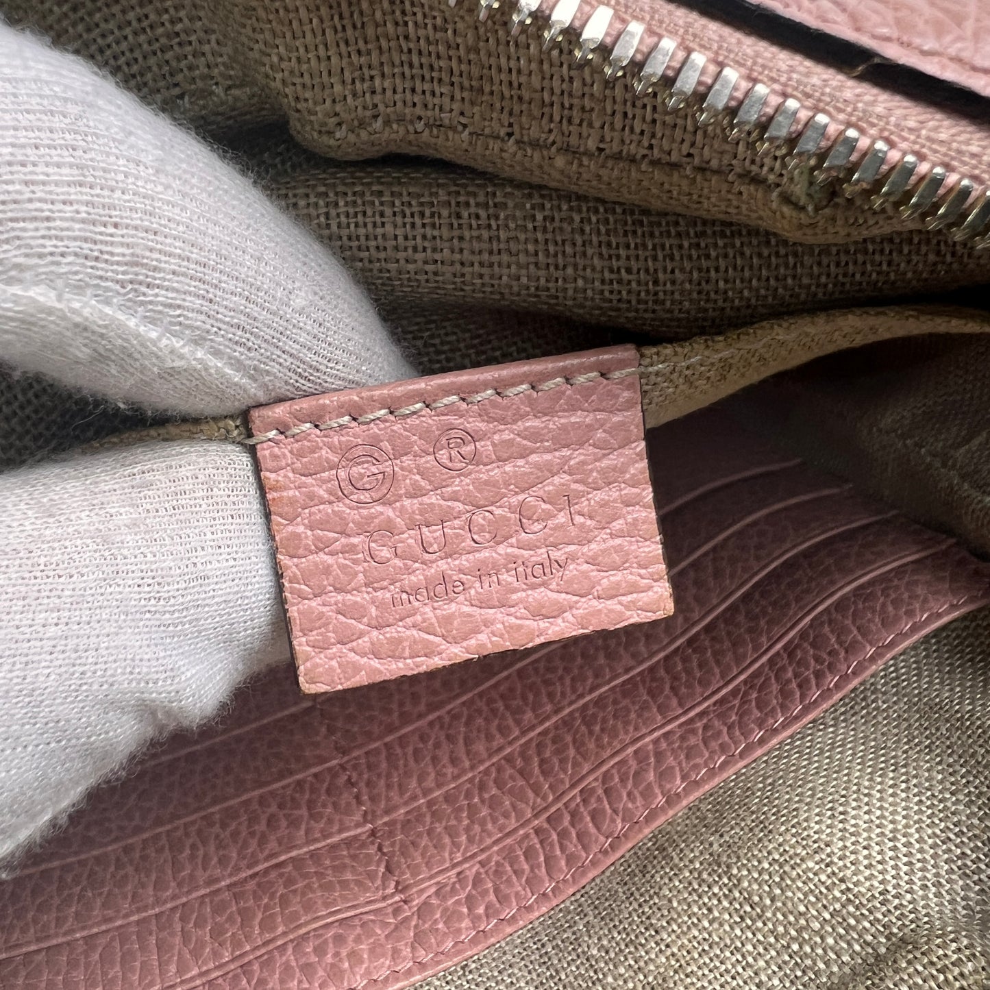 Gucci Shoulder Bags A-14926