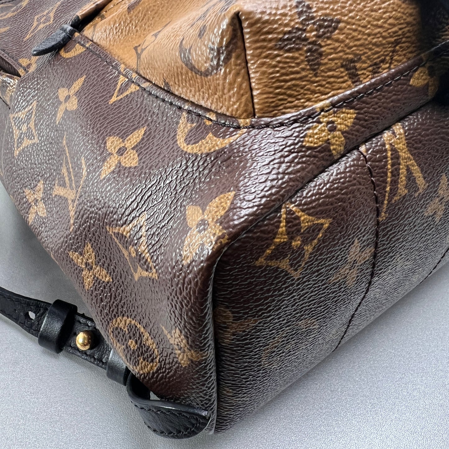 Louis Vuitton Backpacks A-14928