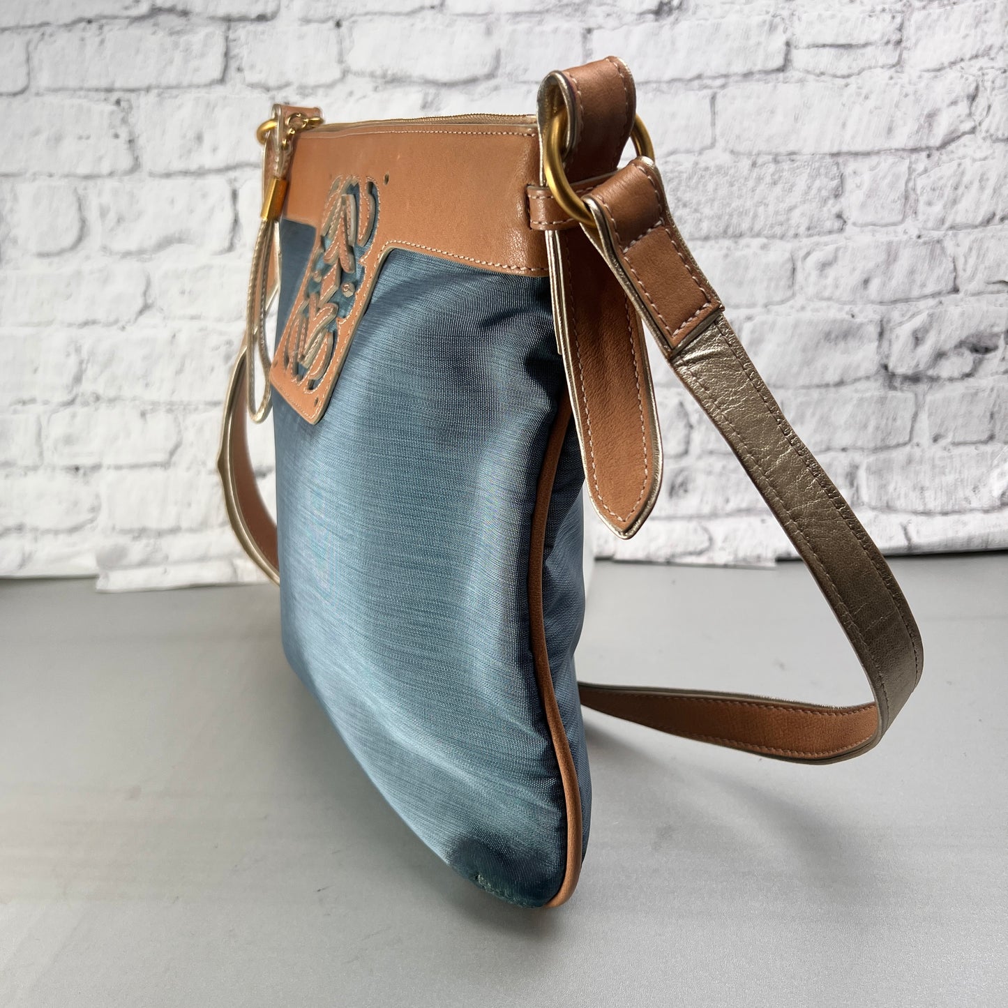 Loewe Shoulder Bags A-14938