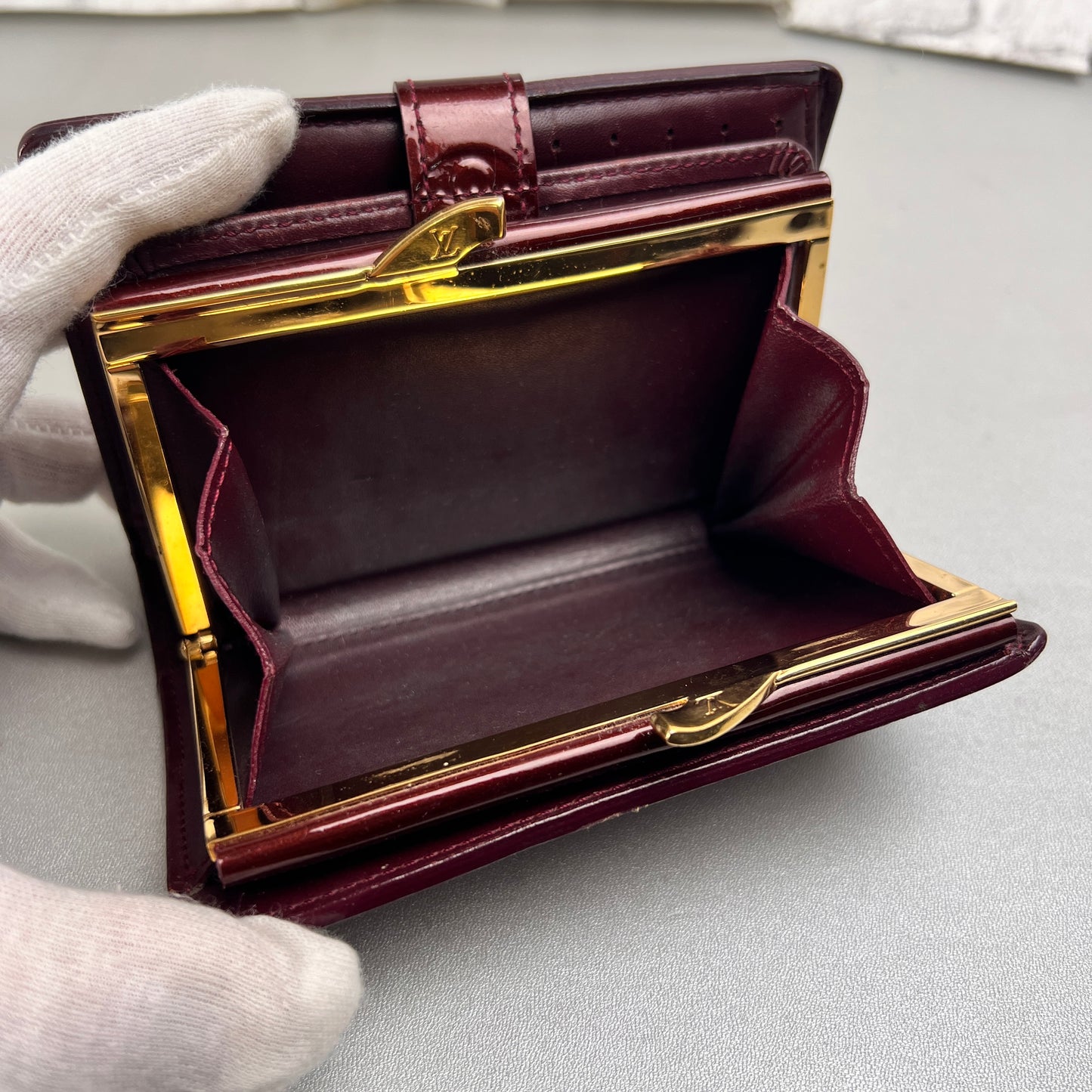 Louis Vuitton Wallets A-14945