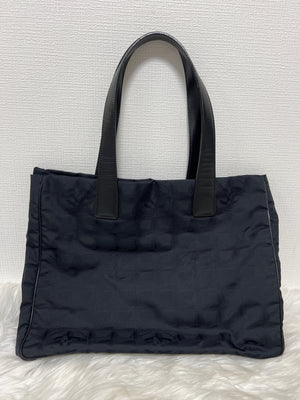 Chanel Tote Bags A-14947