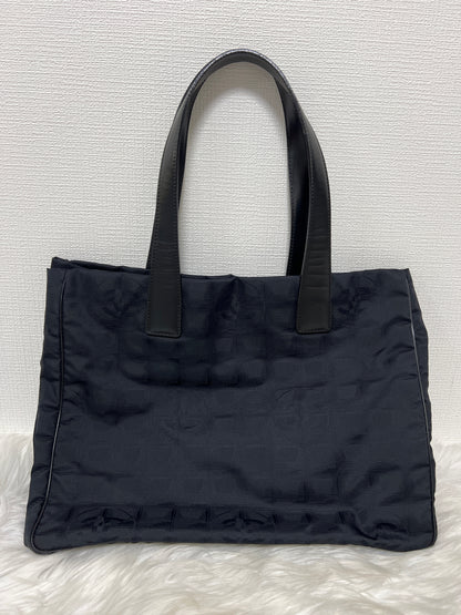 Chanel Tote Bags A-14947