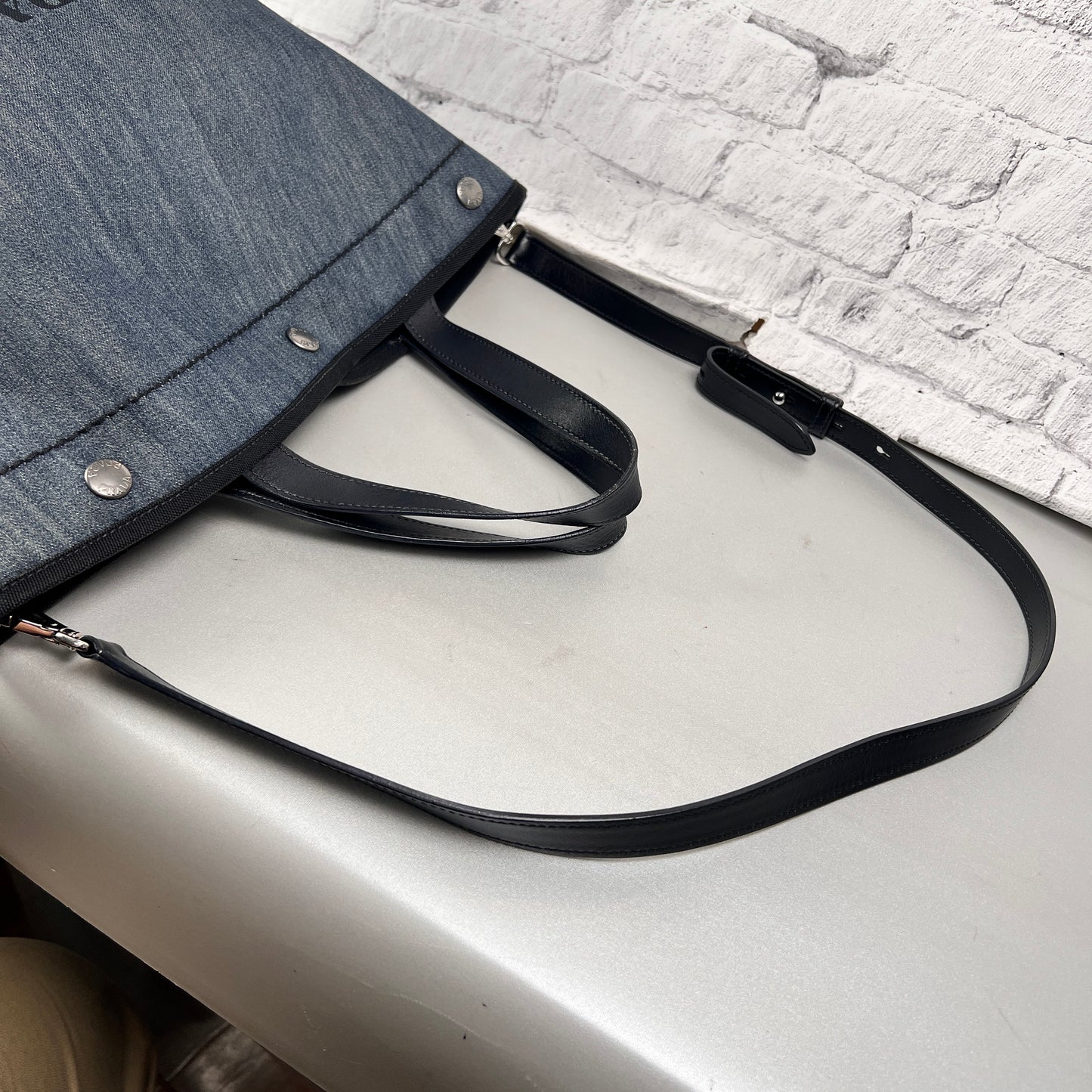 Prada Tote Bags A-14952