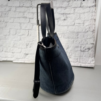Prada Tote Bags A-14952
