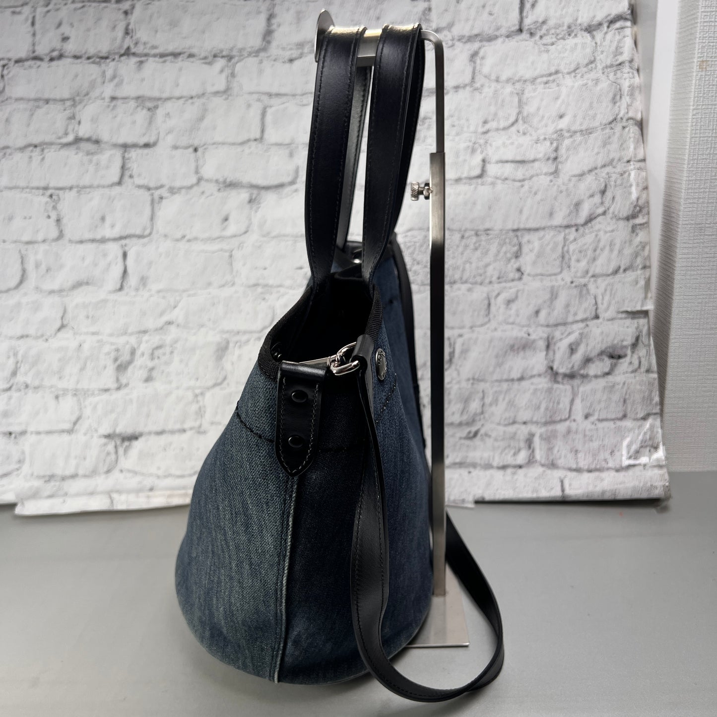Prada Tote Bags A-14952