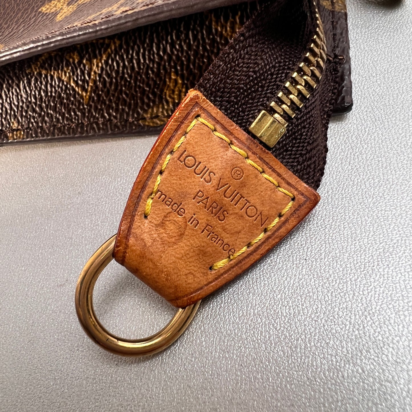 Louis Vuitton Pouches A-14958