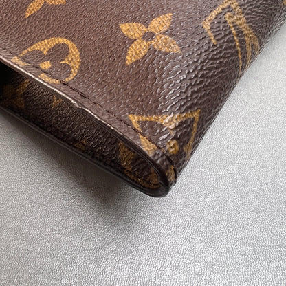 Louis Vuitton Pouches A-14958