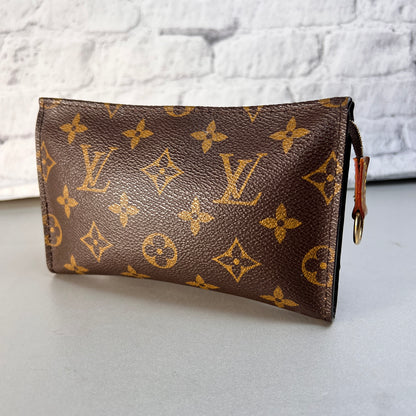 Louis Vuitton Pouches A-14958