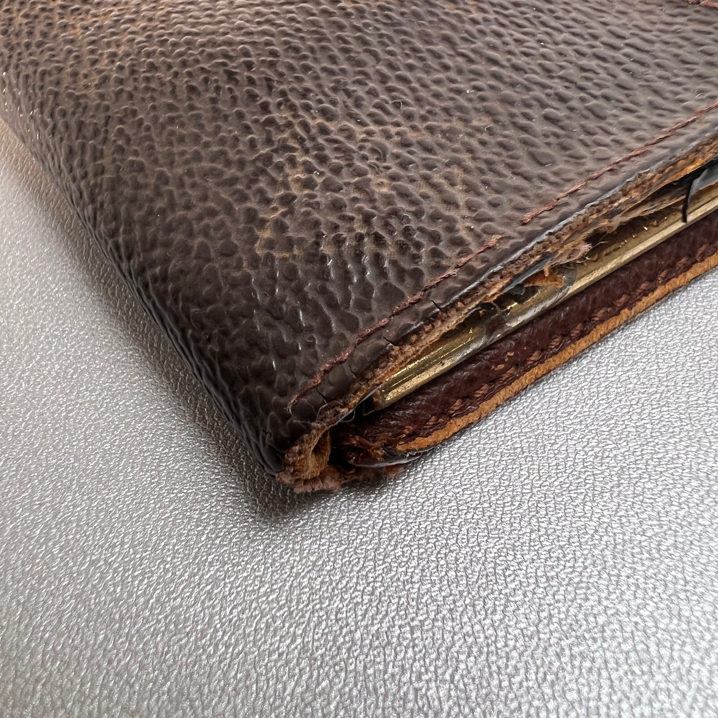 Louis Vuitton Small goods A-14993