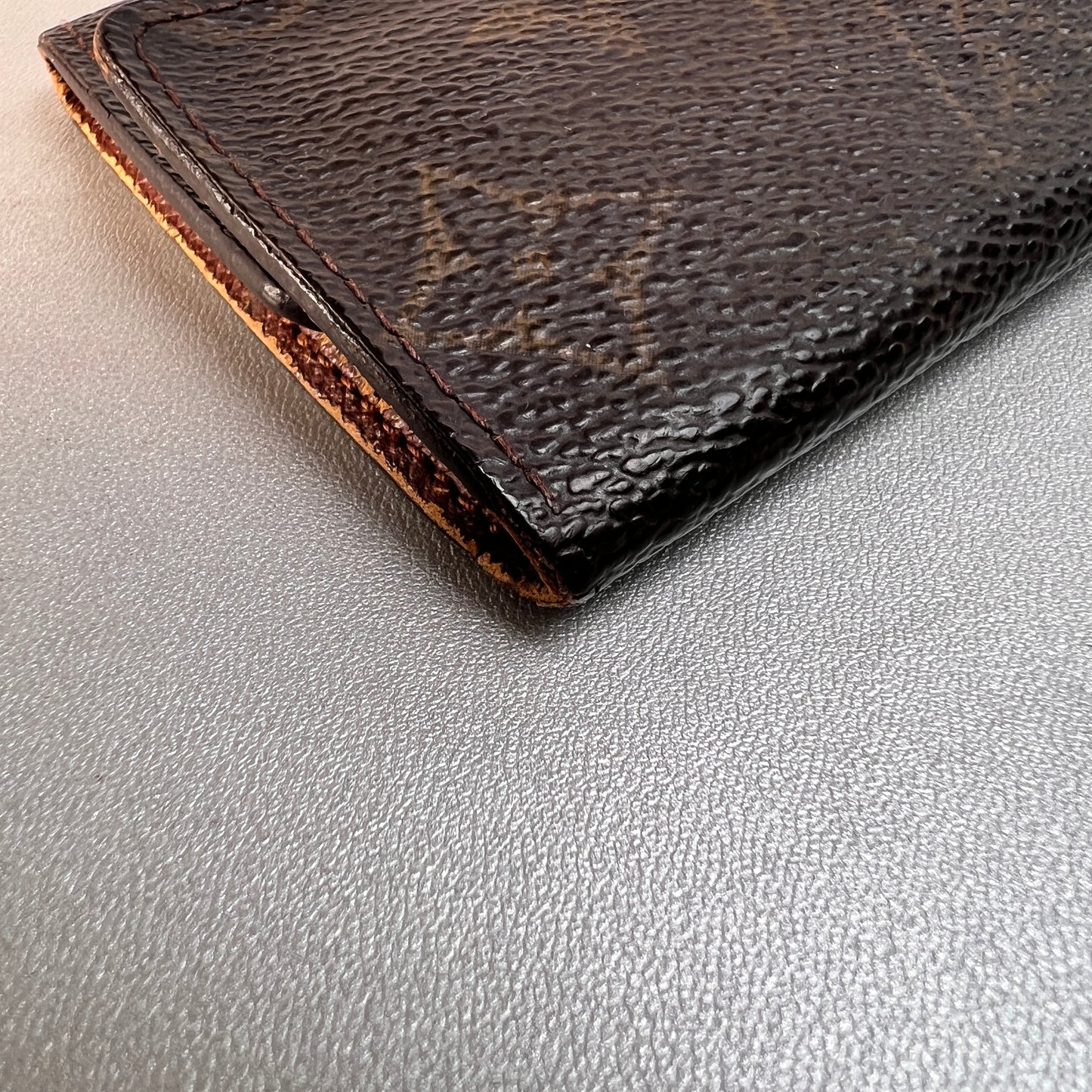 Louis Vuitton Small goods A-14993
