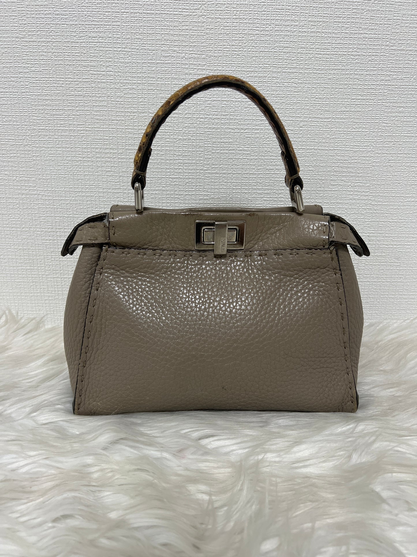 Fendi グレー系 Handle Bags A-15001