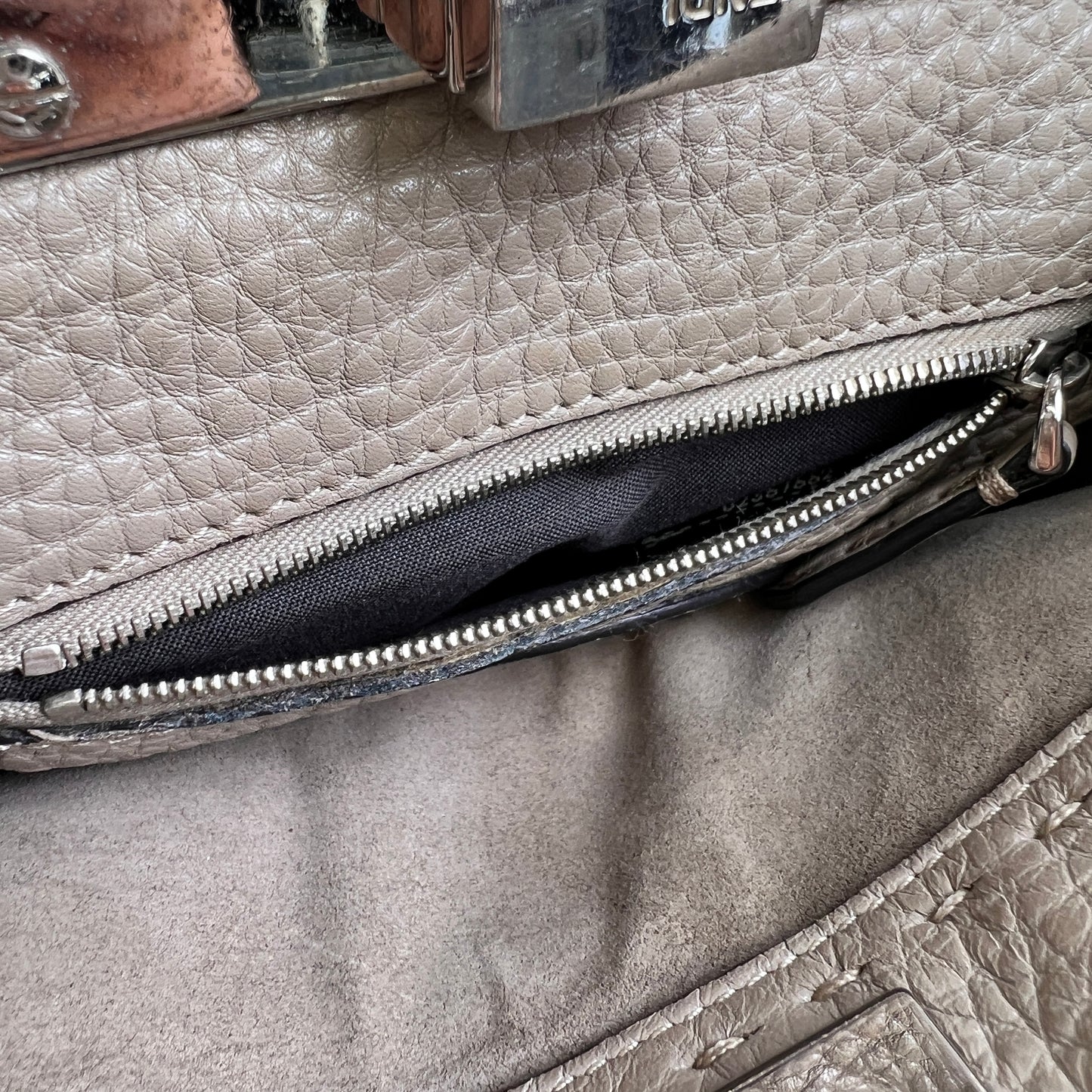 Fendi Gray Handle Bags A-15001