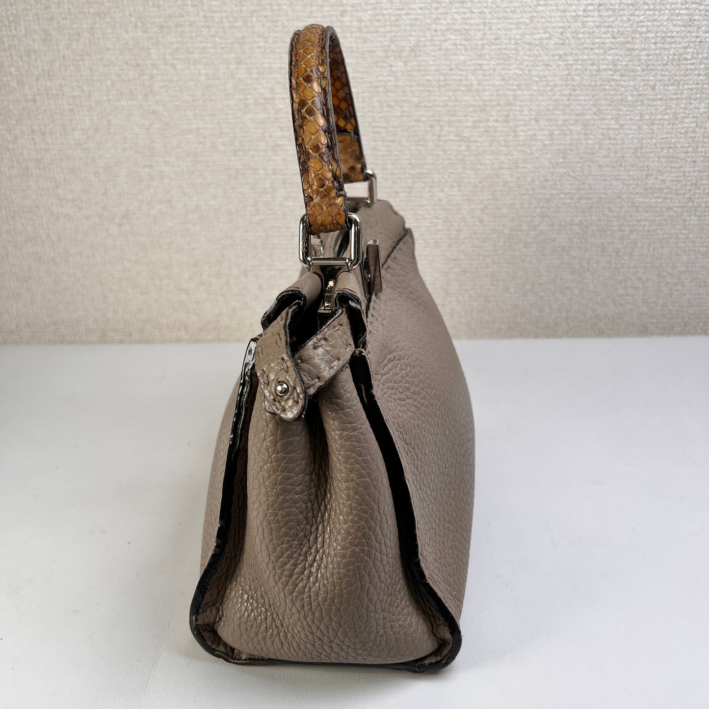 Fendi Gray Handle Bags A-15001