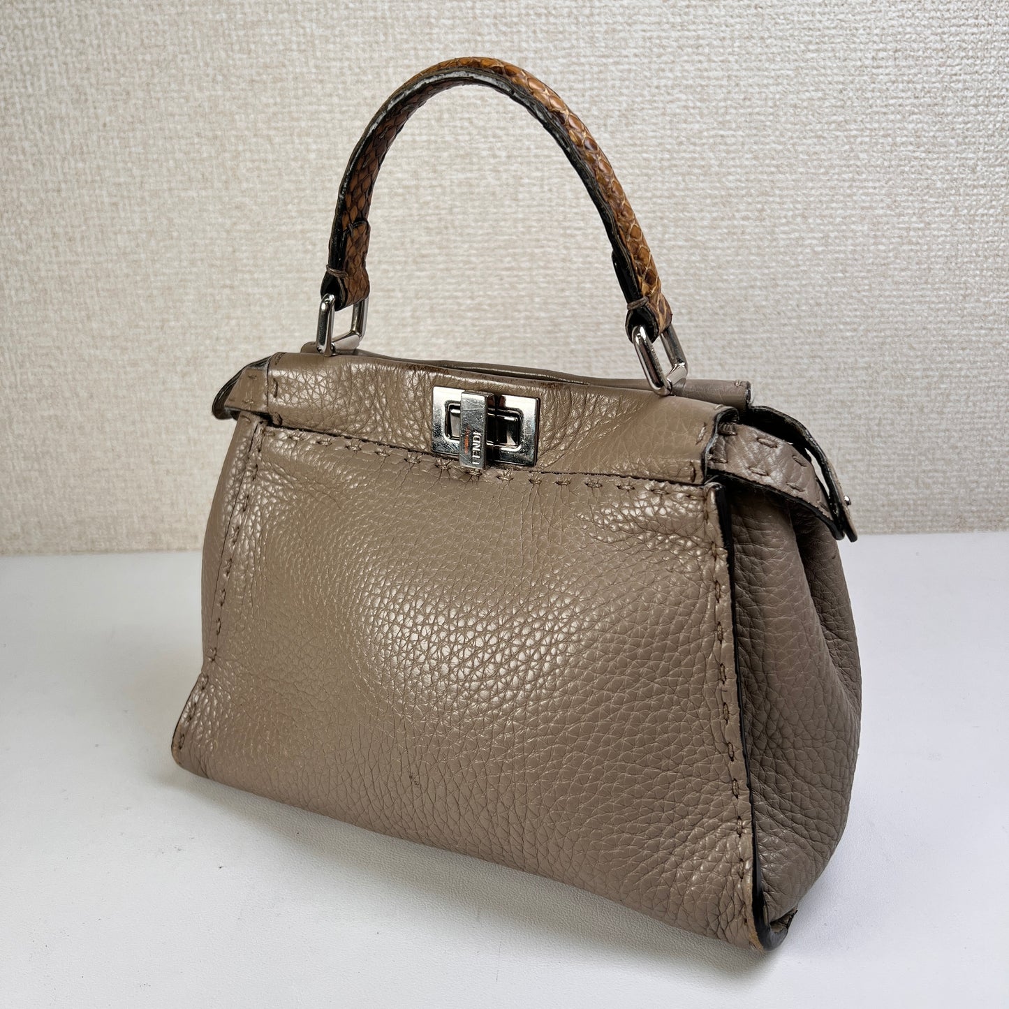Fendi Gray Handle Bags A-15001
