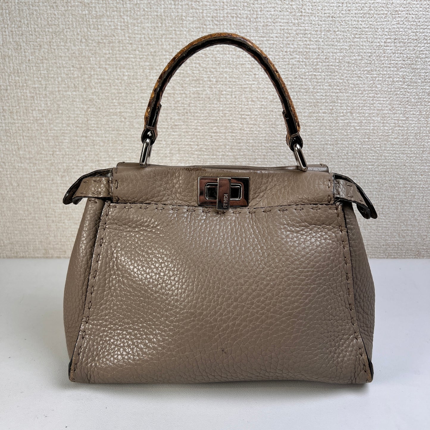 Fendi Gray Handle Bags A-15001