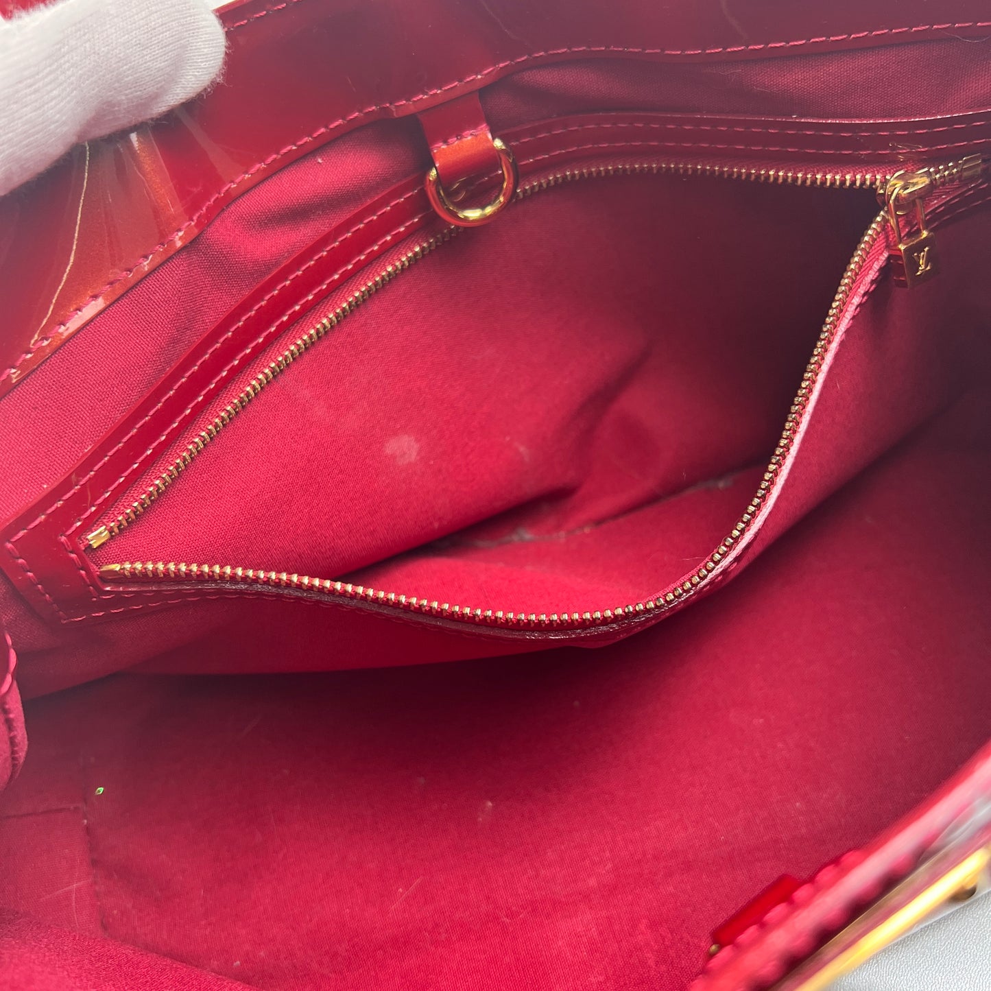 Louis Vuitton Red Handle Bags A-15030
