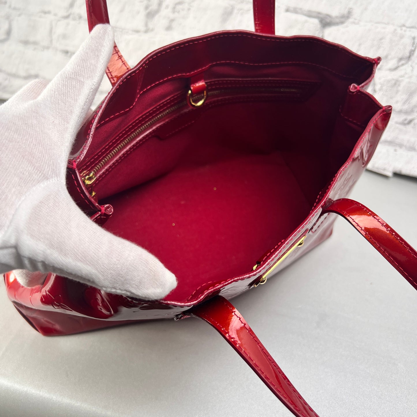 Louis Vuitton Red Handle Bags A-15030